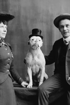 10640 Mr Och Mrs Frank Kerm Och Hunden Bobbie 4a20828a.png